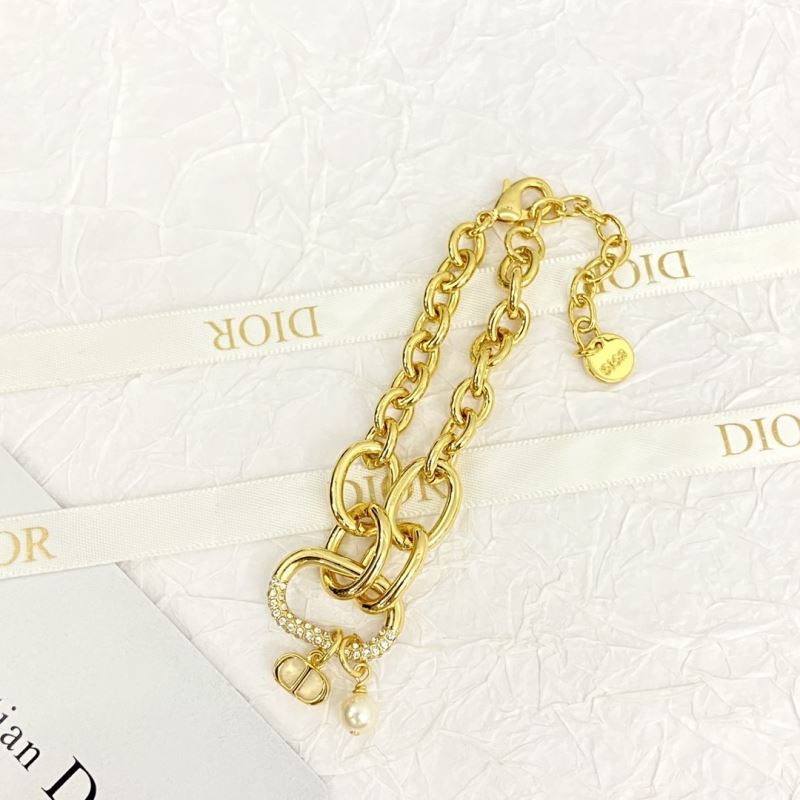 chr1st1an D10r bracelets